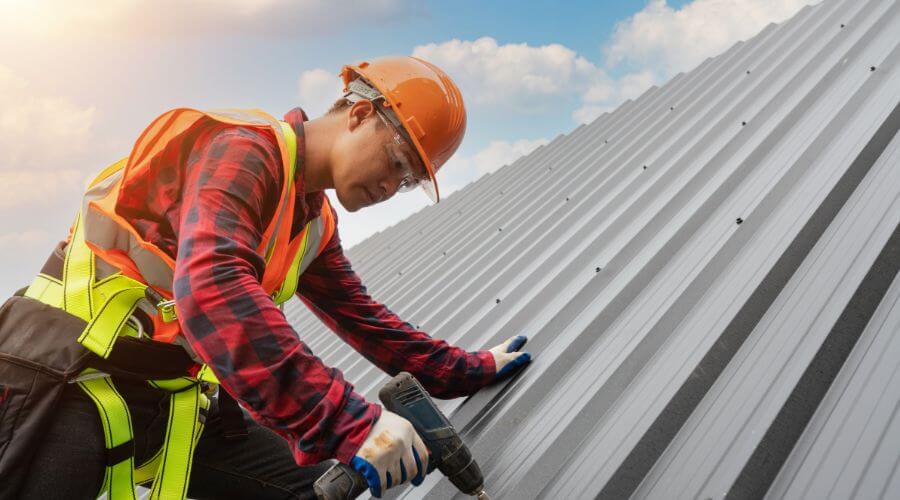 Owens Corning roofing contractor in Lewis, KS